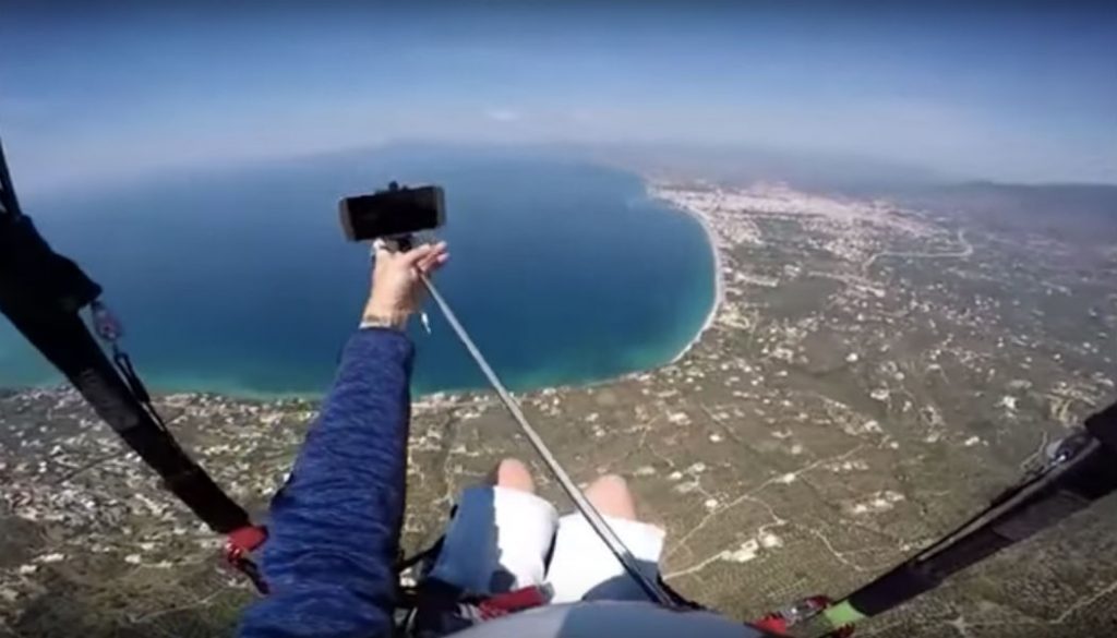 paraglider-telefoon-smartphone-fail